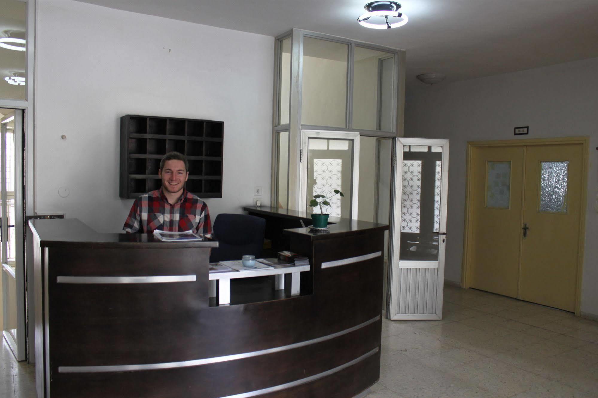 St Andrew'S Guesthouse - Ramallah Exterior photo