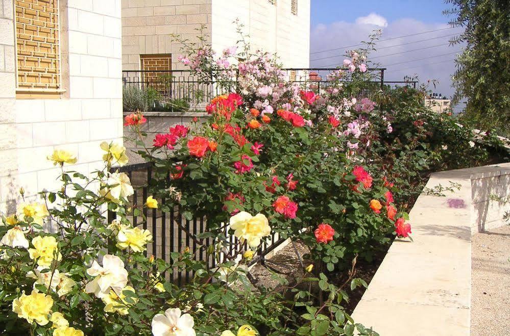 St Andrew'S Guesthouse - Ramallah Exterior photo